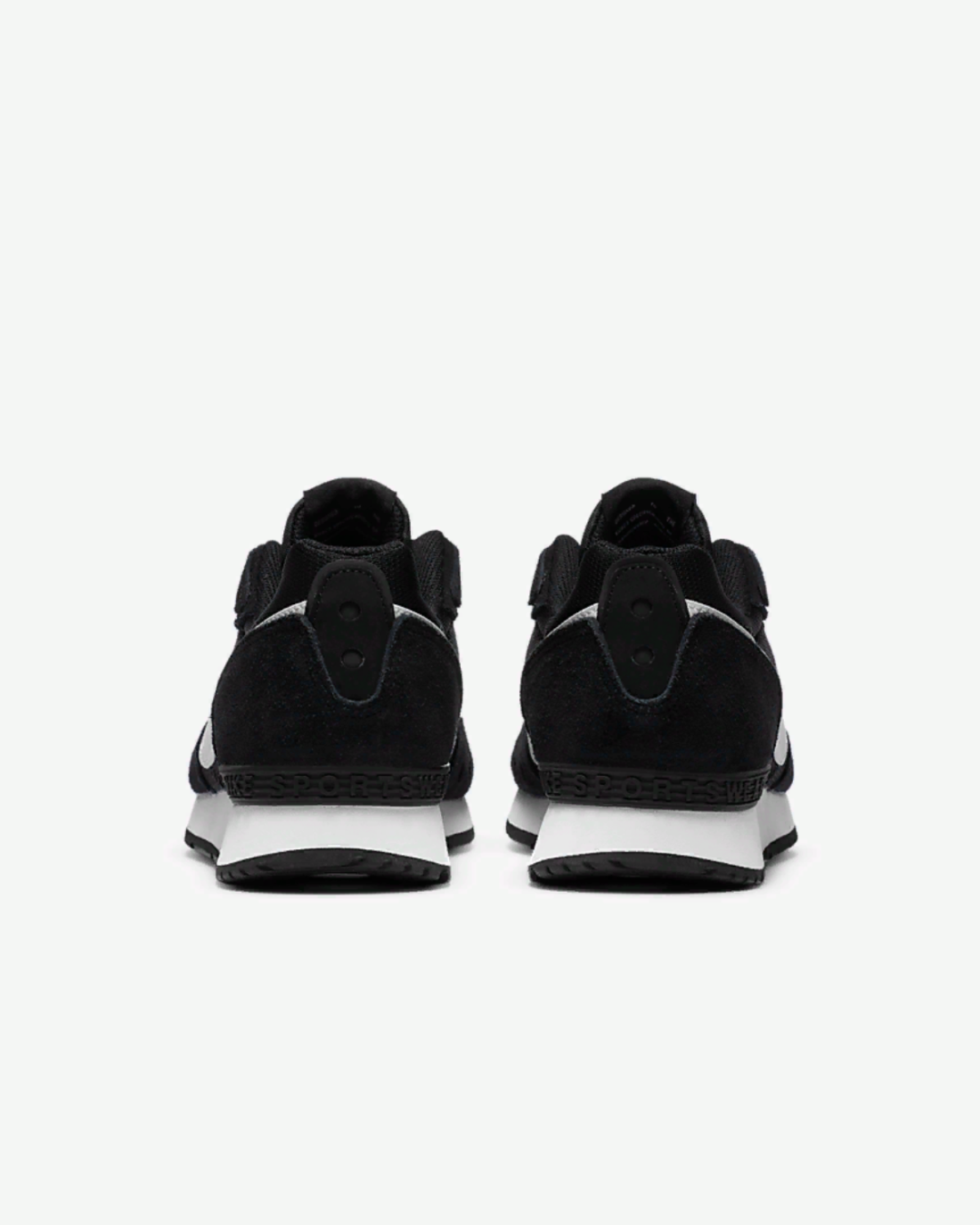 Стильные женские кроссовки Nike Venture Runner