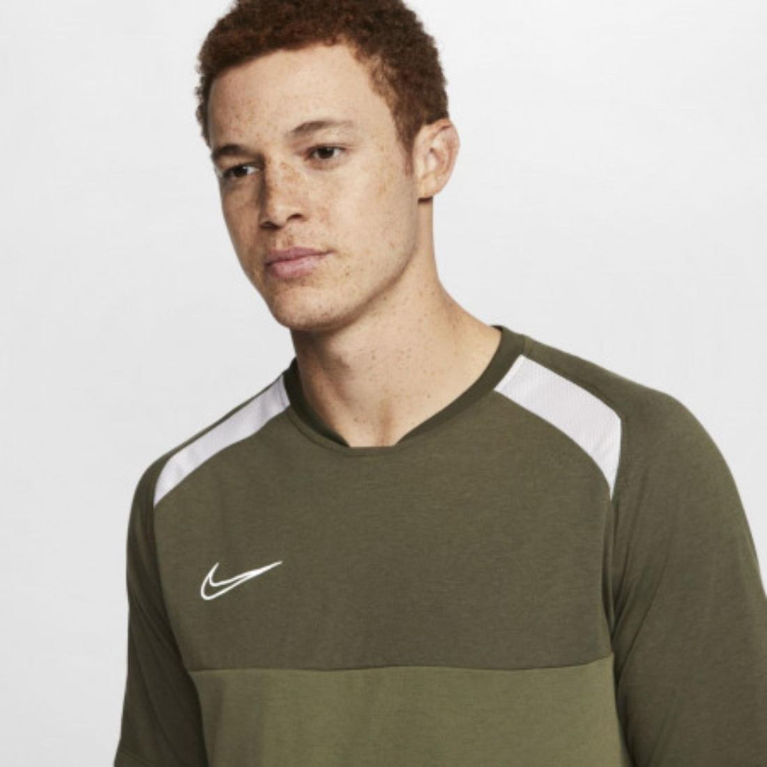 Стильная мужская футболка Nike Dri-FIT Academy