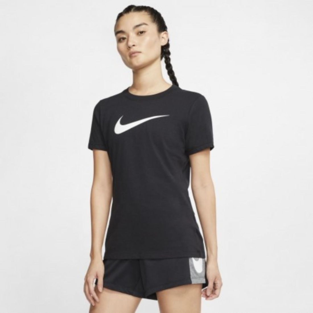 Удобная женская футболка Nike Dri-FIT