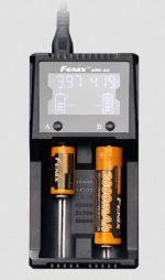 Универсальное зарядное устройство Fenix ARE-A2