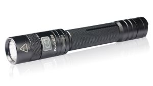 Fenix - Фонарь прочный карманный E25UE Cree XP-L V5