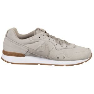 Стильные кроссовки Nike Venture Runner Suede