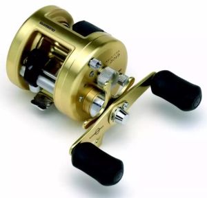 Shimano - Универсальная катушка CALCUTTA 400 B (RH)