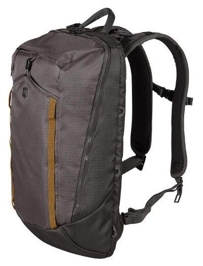 Victorinox - Рюкзак для путешествий Altmont Active Compact Laptop Backpack 13''