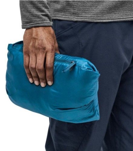 Куртка классическая утепленная Patagonia Down Sweater Hoody