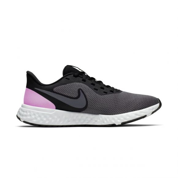 Спортивные женские кроссовки Nike Revolution 5