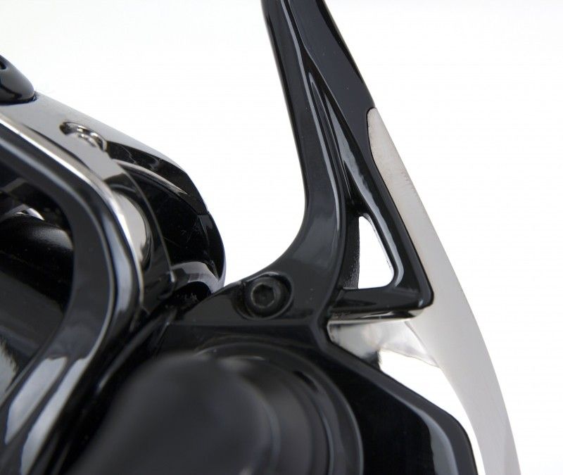 Катушка безынерционная качественная Shimano 17 Sustain 2500 FI