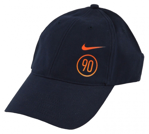 Спортивная кепка Nike 