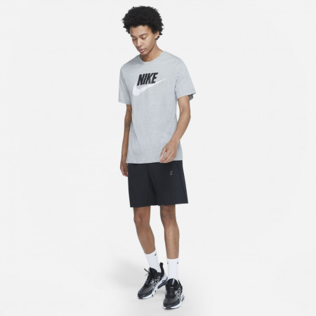 Легкая мужская футболка Nike Sportswear