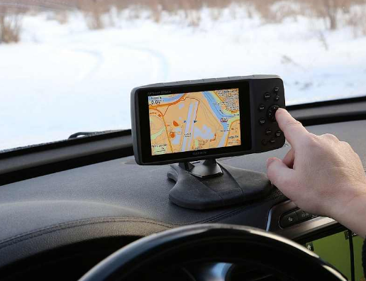 Garmin - Универсальный навигатор GPSMAP 276Cx с картами Дороги России 6.хх