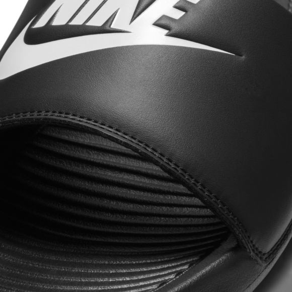 Комфортные пантолеты Nike Victory (Name Not Legal)