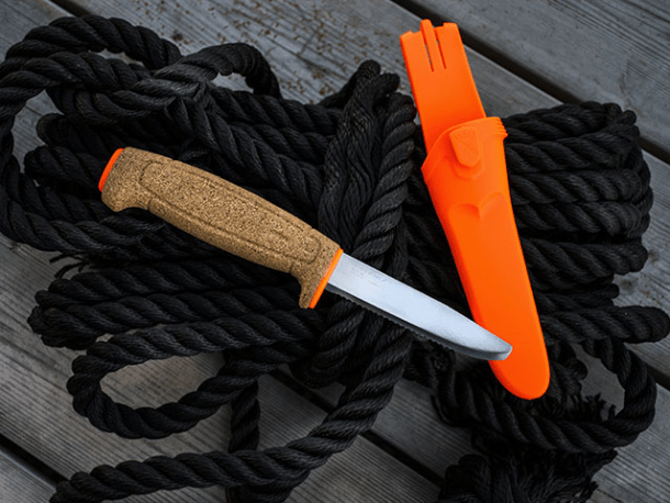 Удобный нож для рыбаков Morakniv Floating Serrated Knife