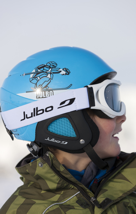 Julbo - Яркий шлем для детей First 602